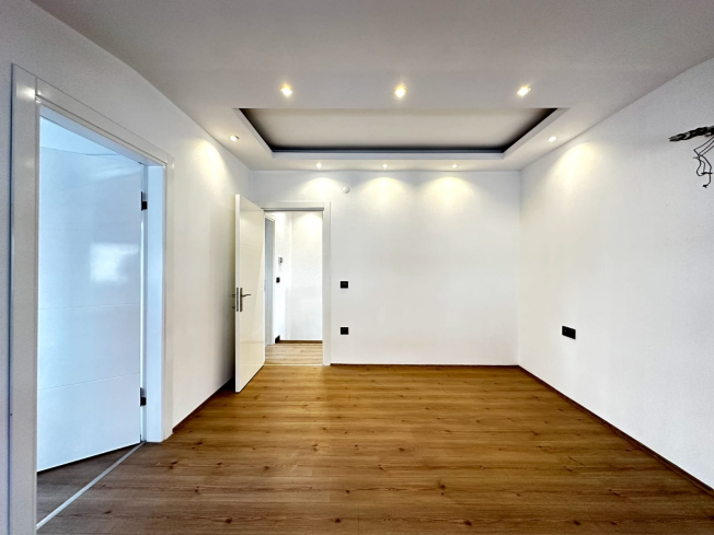 Spacious 5+1 Penthouse with Panoramic Views and Huge Terrace – Ideal for a Large Family!