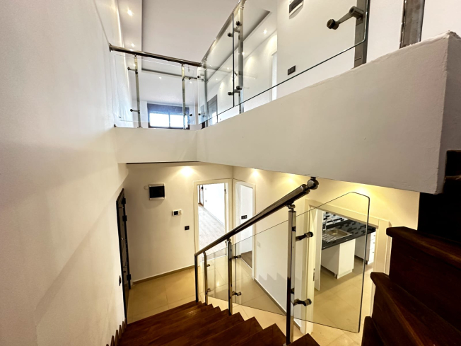 Spacious 5+1 Penthouse with Panoramic Views and Huge Terrace – Ideal for a Large Family!