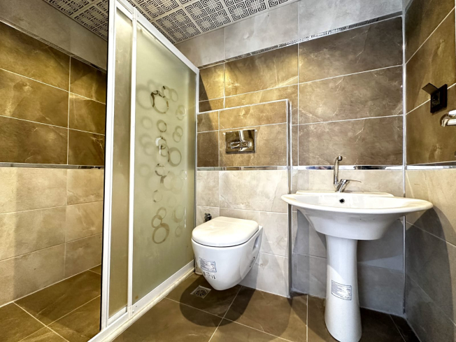 Spacious 5+1 Penthouse with Panoramic Views and Huge Terrace – Ideal for a Large Family!
