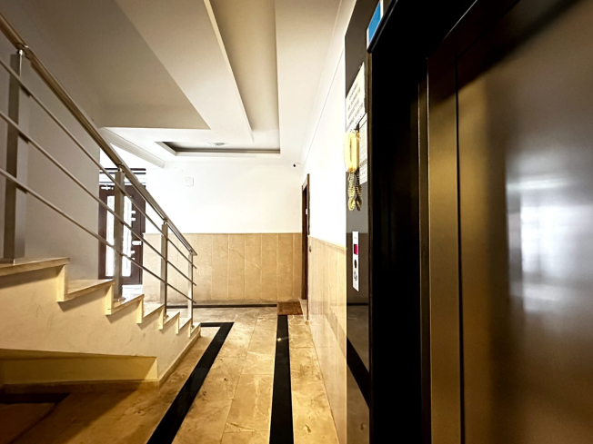 Spacious 5+1 Penthouse with Panoramic Views and Huge Terrace – Ideal for a Large Family!