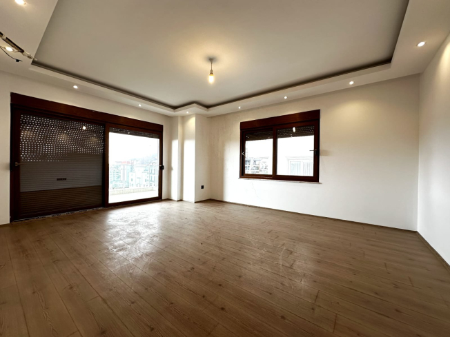 Spacious 5+1 Penthouse with Panoramic Views and Huge Terrace – Ideal for a Large Family!