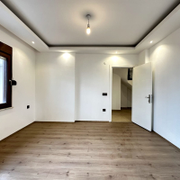 Spacious 5+1 Penthouse with Panoramic Views and Huge Terrace – Ideal for a Large Family!
