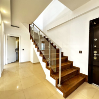 Spacious 5+1 Penthouse with Panoramic Views and Huge Terrace – Ideal for a Large Family!