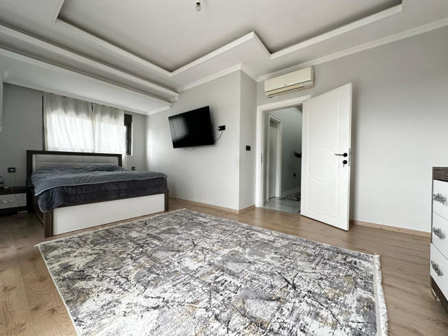 Spacious 4+1 duplex apartment in a luxury complex, ready to move in, unfurnished, for just €210,000!