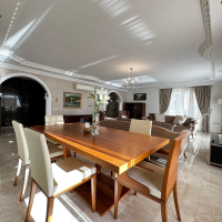 Spacious 4+1 duplex apartment in a luxury complex, ready to move in, unfurnished, for just €210,000!