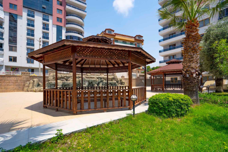 Spacious 4+1 Apartment with Separate Kitchen and Panoramic Views – Perfect for Family Living!