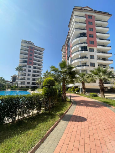 Spacious 4+1 Apartment with Separate Kitchen and Panoramic Views – Perfect for Family Living!