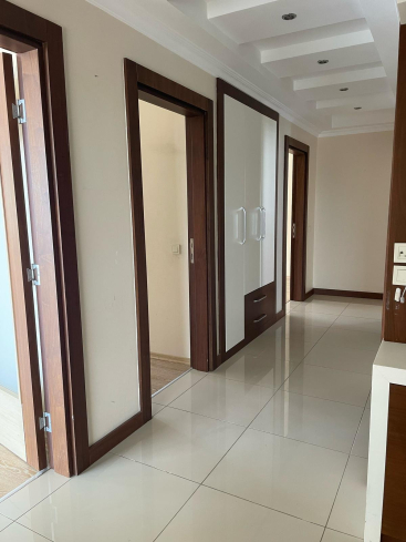 Spacious 4+1 Apartment with Separate Kitchen and Panoramic Views – Perfect for Family Living!