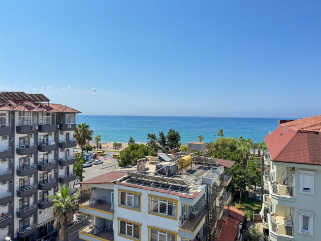Spacious 4+1 penthouse in a brand-new building  just 50 meters from the sandy beach in the prestigious Oba area