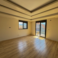 Spacious 4+1 penthouse in a brand-new building  just 50 meters from the sandy beach in the prestigious Oba area