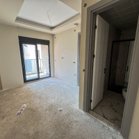 Spacious 4+1 penthouse in a brand-new building  just 50 meters from the sandy beach in the prestigious Oba area