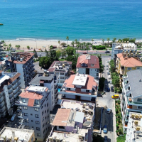 Spacious 4+1 penthouse in a brand-new building  just 50 meters from the sandy beach in the prestigious Oba area