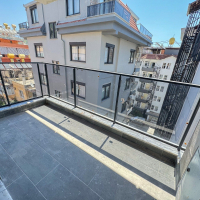 Spacious 4+1 penthouse in a brand-new building  just 50 meters from the sandy beach in the prestigious Oba area