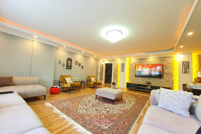 Spacious 4+1 Apartment in Central Oba with Mountain View, Citizenship Eligible