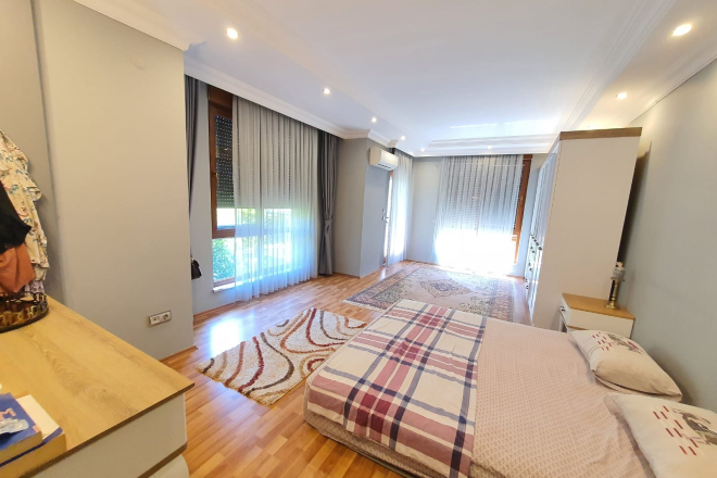 Spacious 4+1 Apartment in Central Oba with Mountain View, Citizenship Eligible