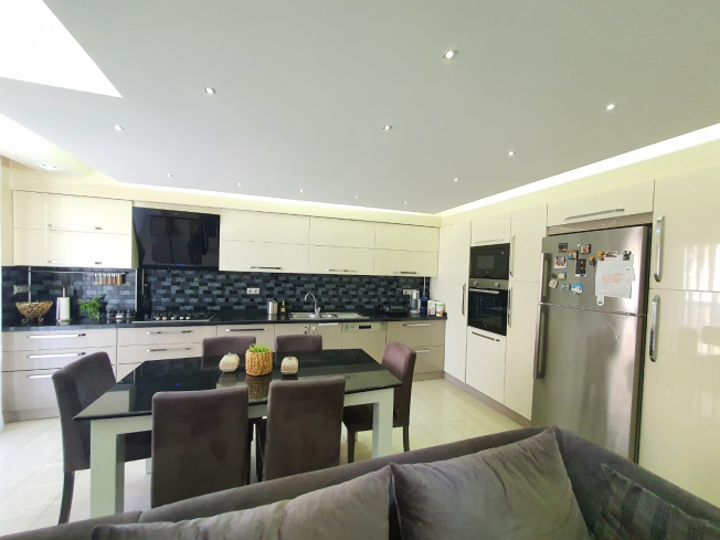 Spacious 300 m² Furnished Apartment with Pool & Garden in the Heart of Oba