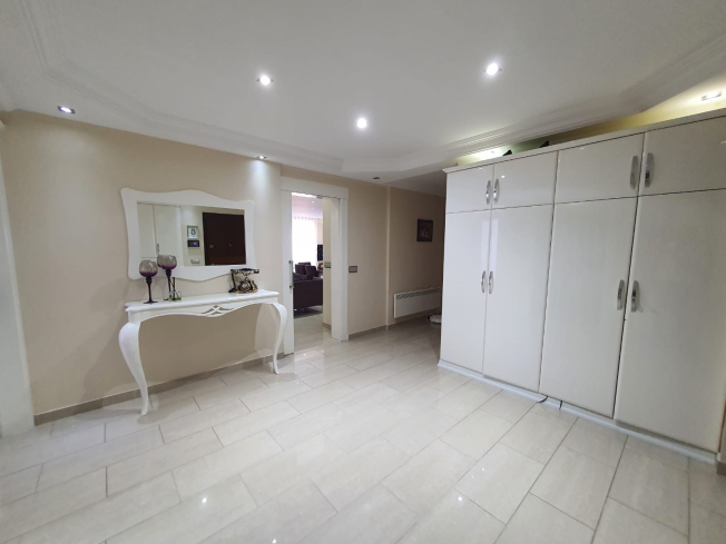 Spacious 300 m² Furnished Apartment with Pool & Garden in the Heart of Oba
