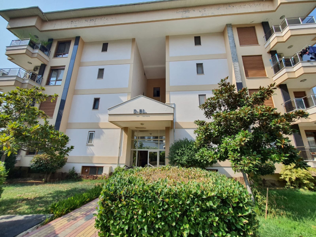 Spacious 300 m² Furnished Apartment with Pool & Garden in the Heart of Oba