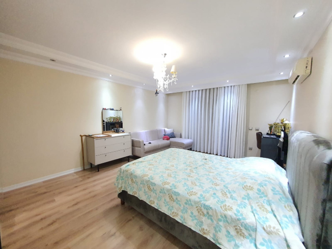 Spacious 300 m² Furnished Apartment with Pool & Garden in the Heart of Oba