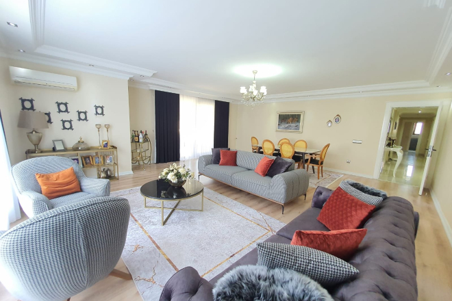 Spacious 300 m² Furnished Apartment with Pool & Garden in the Heart of Oba