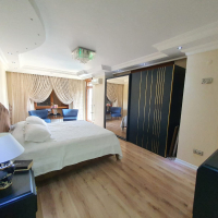 Spacious 300 m² Furnished Apartment with Pool & Garden in the Heart of Oba