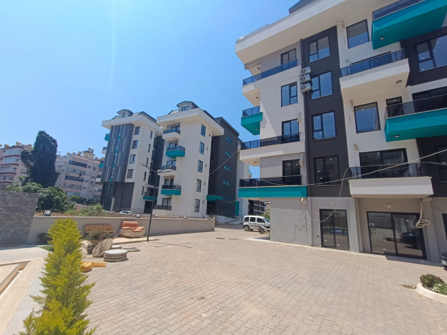 Brand-New Apartment with High-Quality Finishing and Rich Facilities at an Attractive Price!
