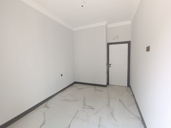 Brand-New Apartment with High-Quality Finishing and Rich Facilities at an Attractive Price!