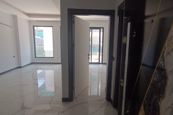 Brand-New Apartment with High-Quality Finishing and Rich Facilities at an Attractive Price!