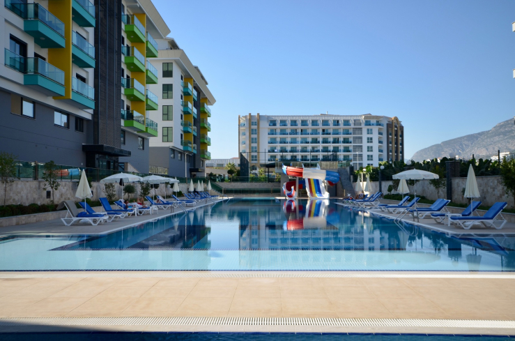 Penthouse for Perfect Summer Family Holidays — Beach & Aquapark on Site!