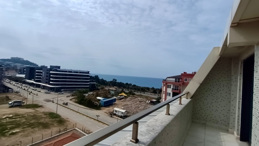 Penthouse for Perfect Summer Family Holidays — Beach & Aquapark on Site!