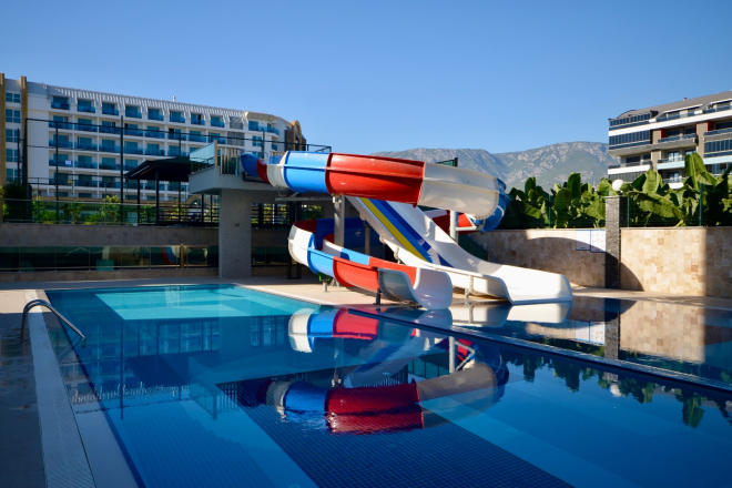 Penthouse for Perfect Summer Family Holidays — Beach & Aquapark on Site!