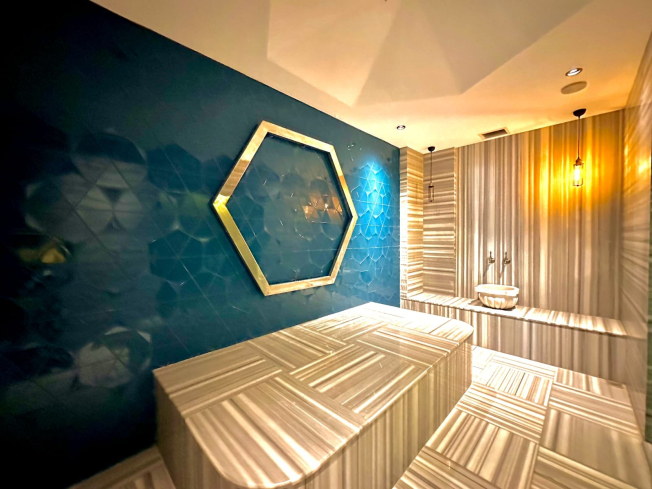 Modern apartment with stylish design near Cleopatra beach