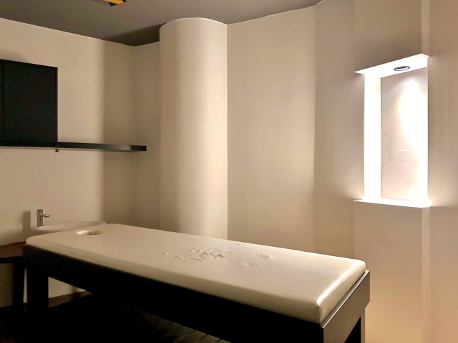 Modern apartment with stylish design near Cleopatra beach