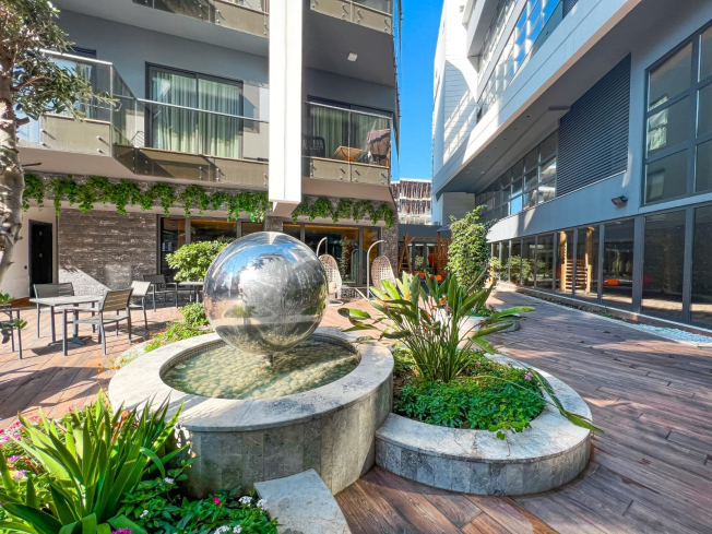 Modern apartment with stylish design near Cleopatra beach