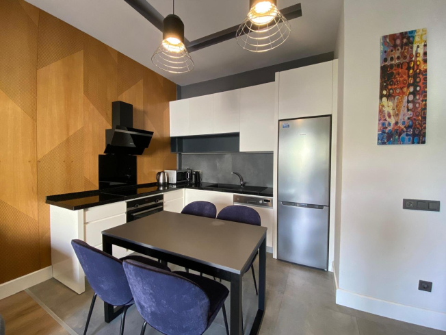 Modern apartment with stylish design near Cleopatra beach