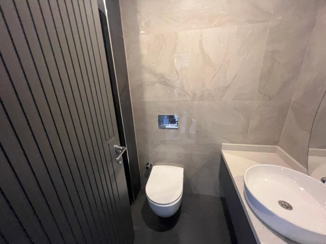 Stylish 1+1 Apartment with Castle and City View in the Heart of Alanya