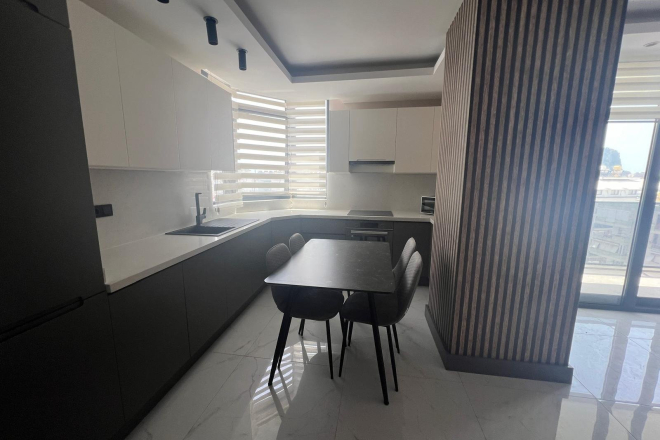 Stylish 1+1 Apartment with Castle and City View in the Heart of Alanya