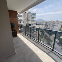 Stylish 1+1 Apartment with Castle and City View in the Heart of Alanya