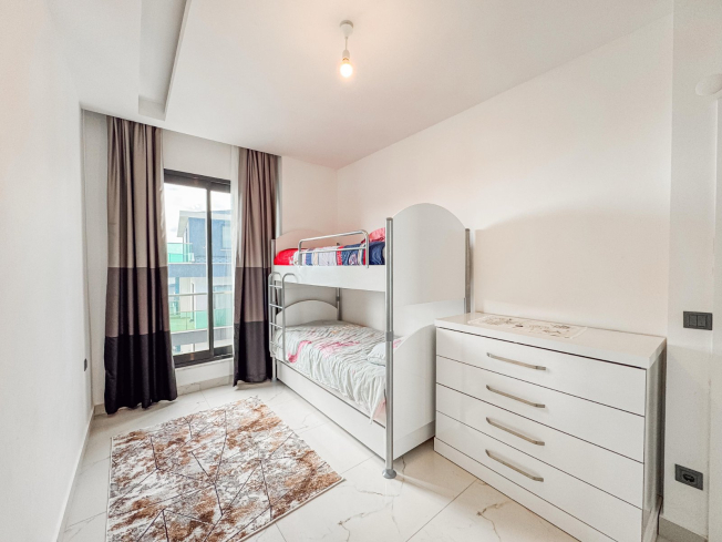 Spacious 2+1 Apartment Close to the Sea in Kargicak — Fully Furnished with Sea View!