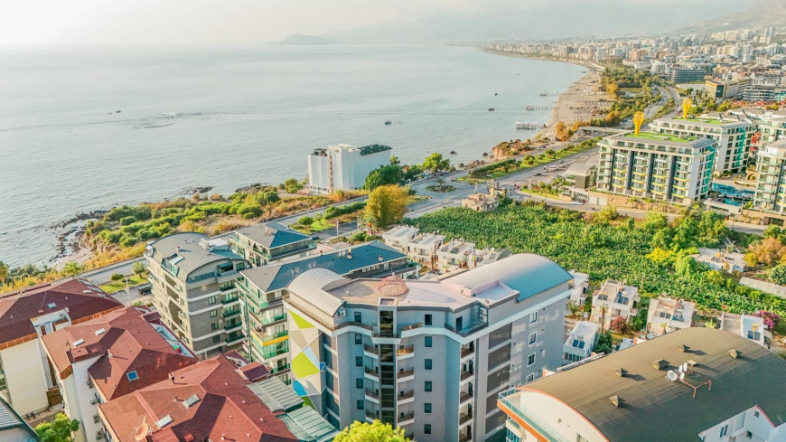 Spacious 2+1 Apartment Close to the Sea in Kargicak — Fully Furnished with Sea View!