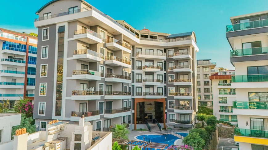 Spacious 2+1 Apartment Close to the Sea in Kargicak — Fully Furnished with Sea View!