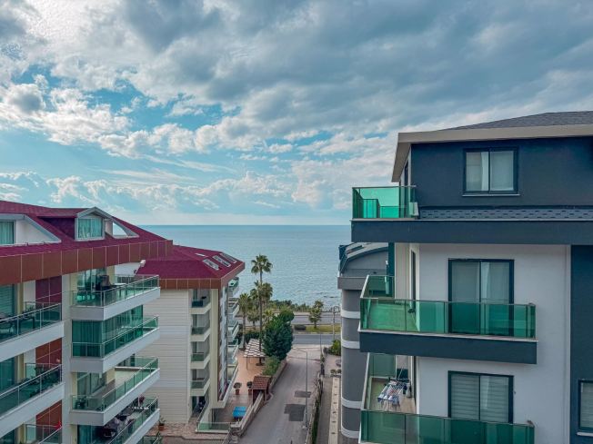 Spacious 2+1 Apartment Close to the Sea in Kargicak — Fully Furnished with Sea View!