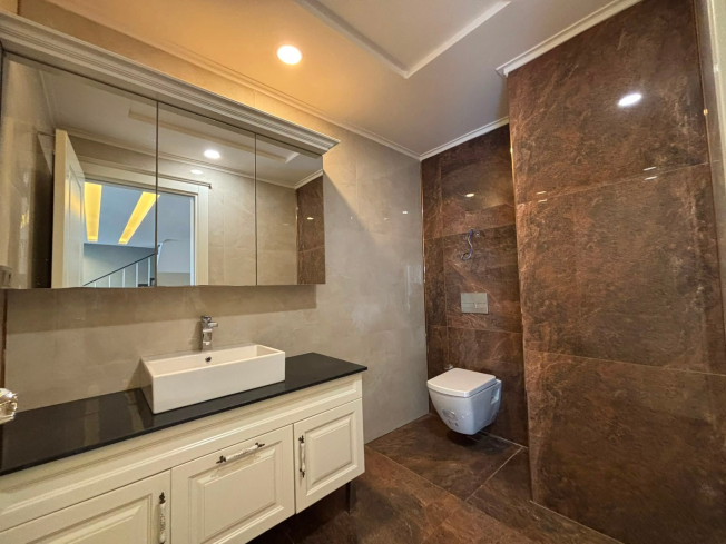 Luxury 3+1 Penthouse in Kargicak — 100 m to the sea, eligible for citizenship