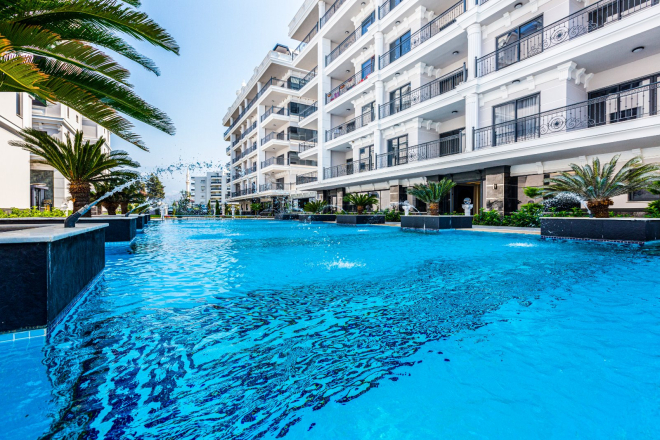Luxury 3+1 Penthouse in Kargicak — 100 m to the sea, eligible for citizenship