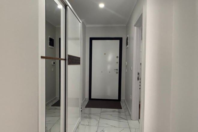 Cozy 1+1 Apartment in Mahmutlar — 300 m from the Sea, Fully Furnished