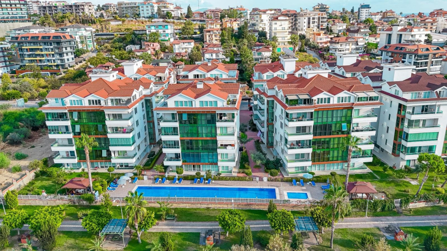 Luxury 4+1 Garden Duplex in Kestel