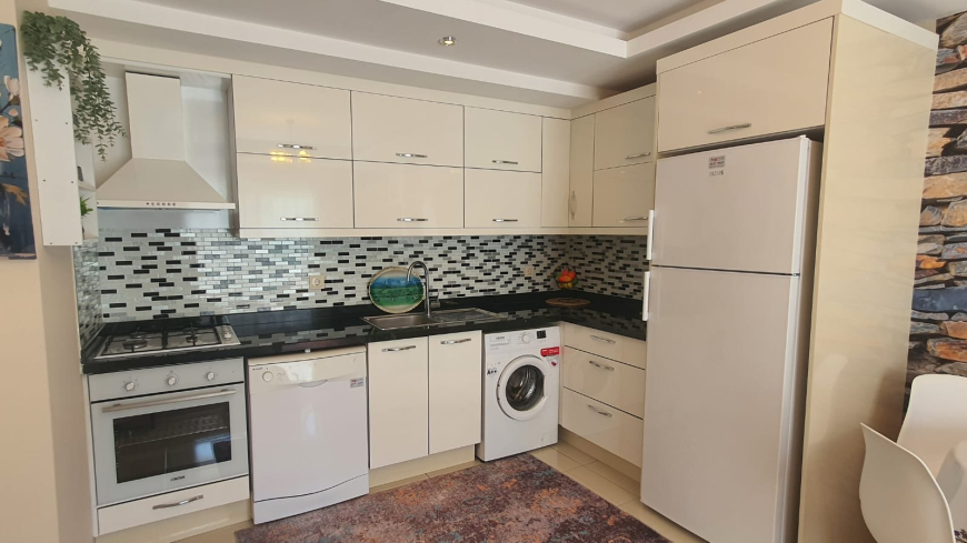 Cozy 1+1 Apartment in Oba — Just 300 m from the Sea