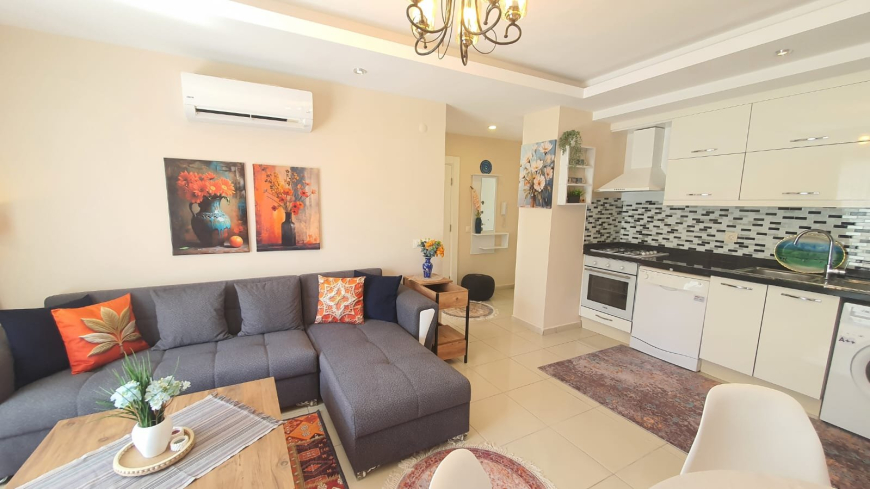 Cozy 1+1 Apartment in Oba — Just 300 m from the Sea