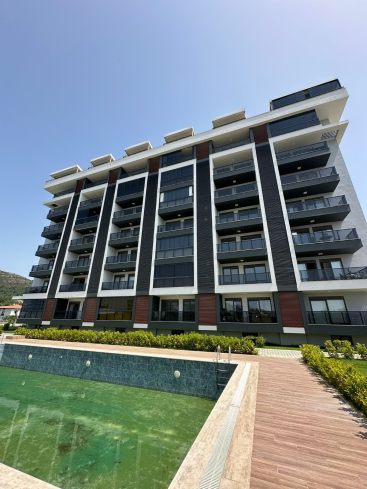 Modern 1+1 Apartment in Gazipaşa — New Residence with Pool and Installment Plan