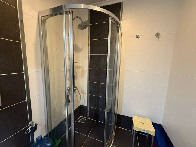 1+1 Apartment in Kestel Residence — 200 m to the Sea, Fully Furnished with Sea View